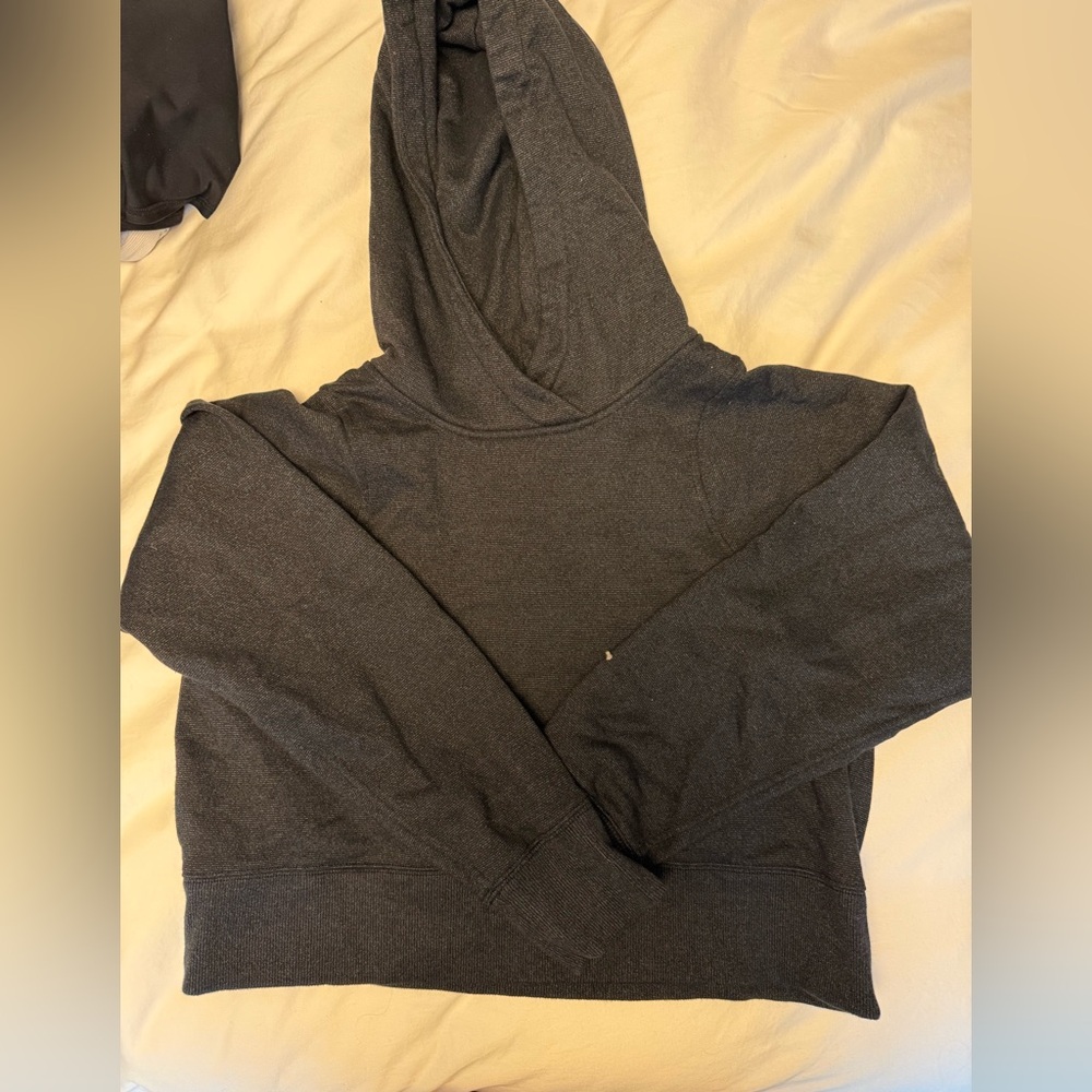 Lulu lemon cropped sweatshirt